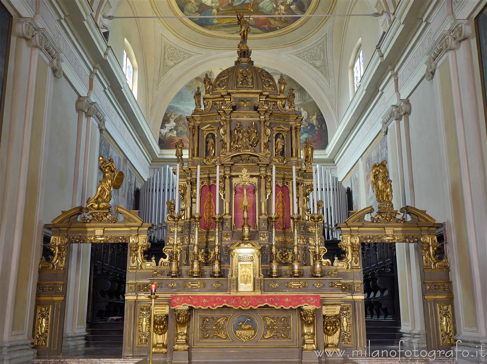 Milan (Italy) - Main altar of the Church of Santa Maria at the Fountain